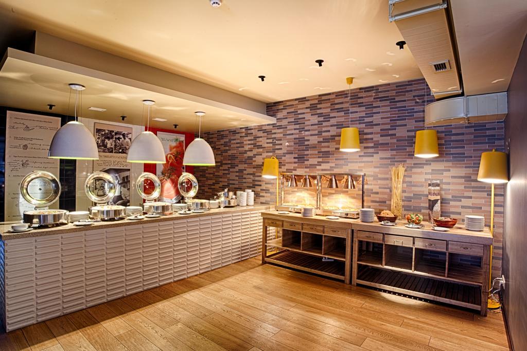 Iris Hotel Almatı Dış mekan fotoğraf